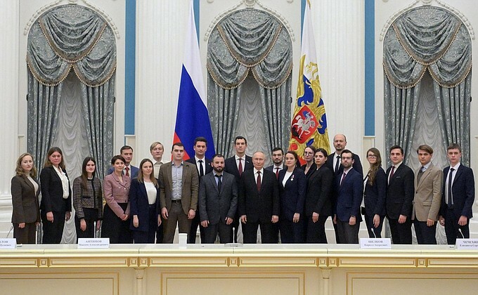 Встреча Путина с участниками V Конгресса молодых учёных