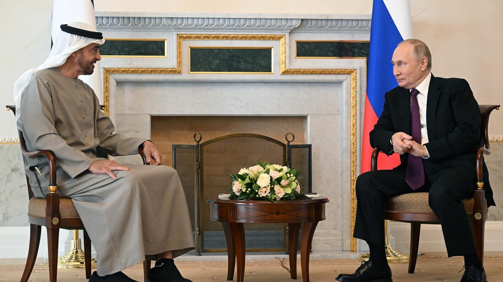 Путин с президентом ОАЭ обсудили ситуацию на Украине