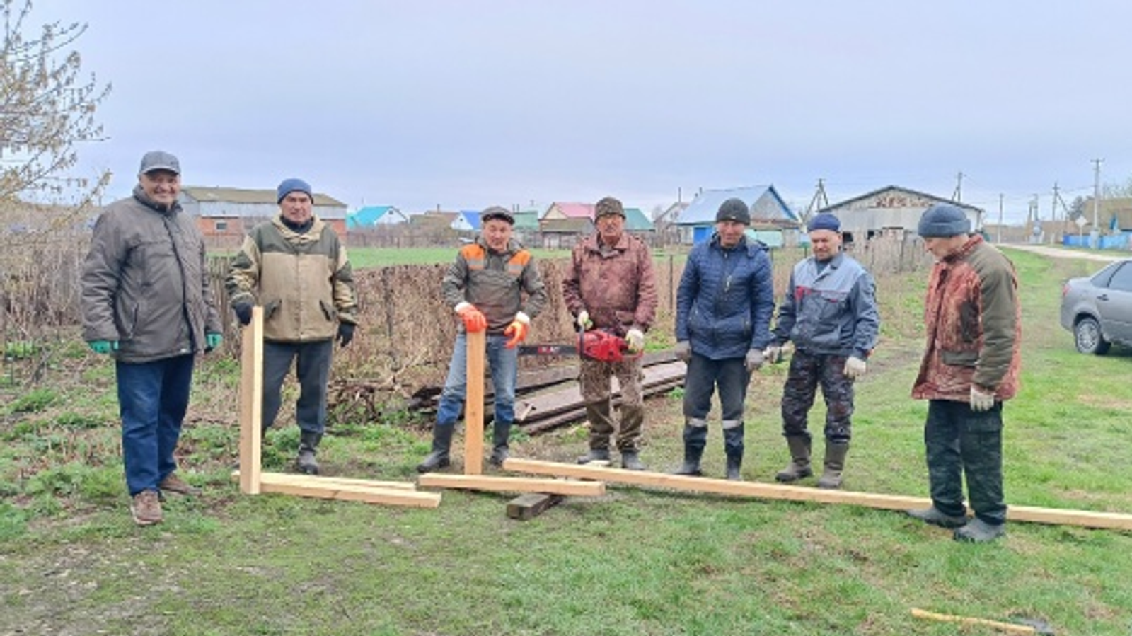 Жители с. Елбулактамак отремонтировали пешеходный мост