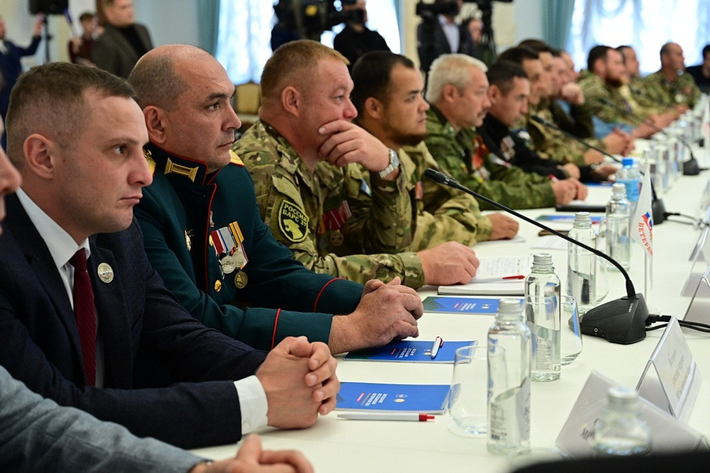 Радий Хабиров встретился с ветеранами специальной военной операции