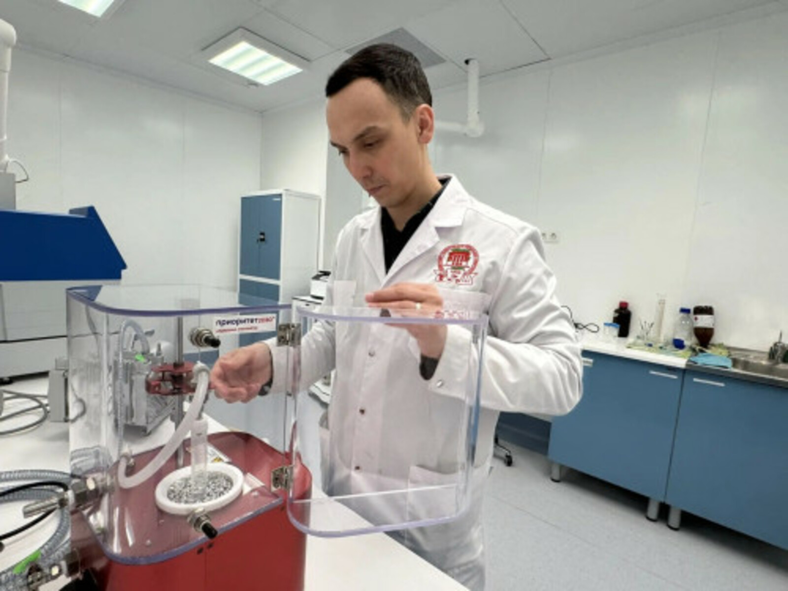 Межвузовский кампус: инновации в пептидной химии и биомолекулярной инженерии