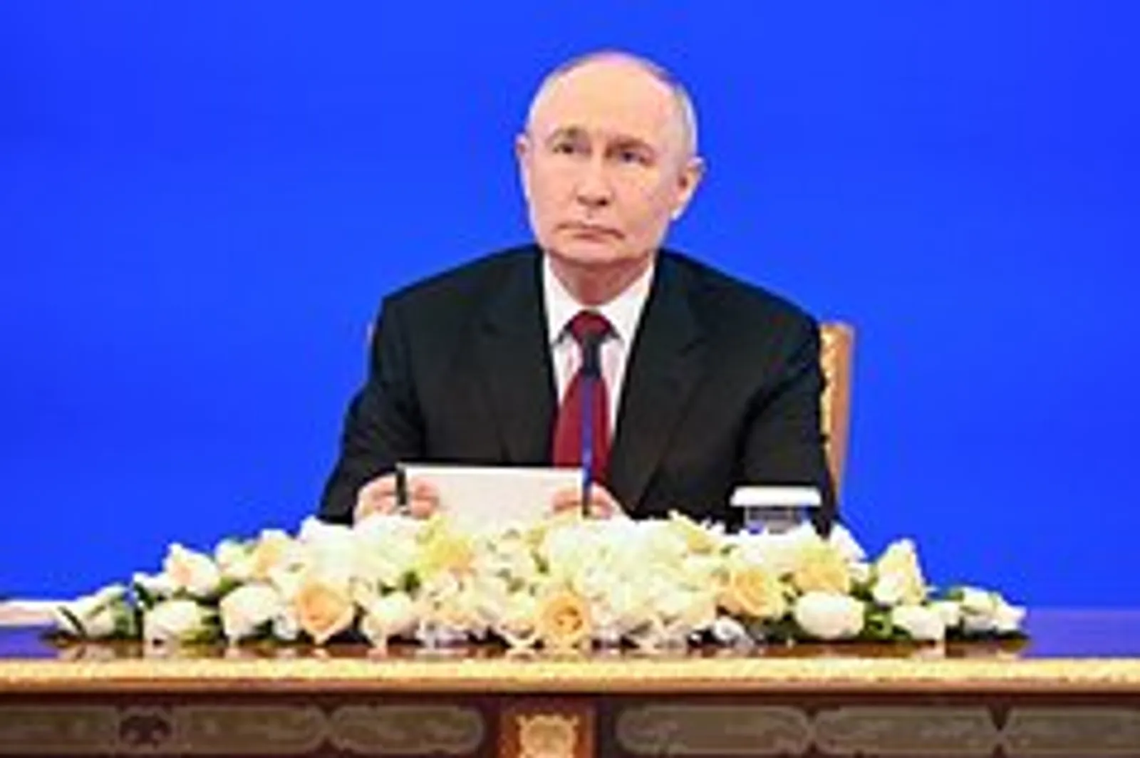 Путин назвал реальным сценарий исчезновения ряда профессий из-за ИИ