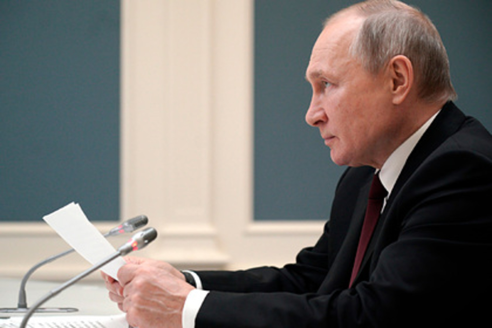 Путин подписал закон о заключении трудового договора дистанционно