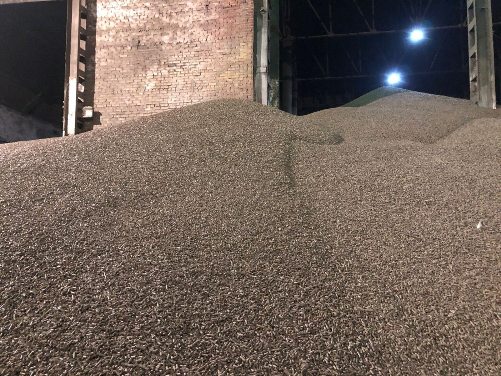 Свыше 26 тысяч тонн башкирского жома отправлено в Китай и Южную Корею