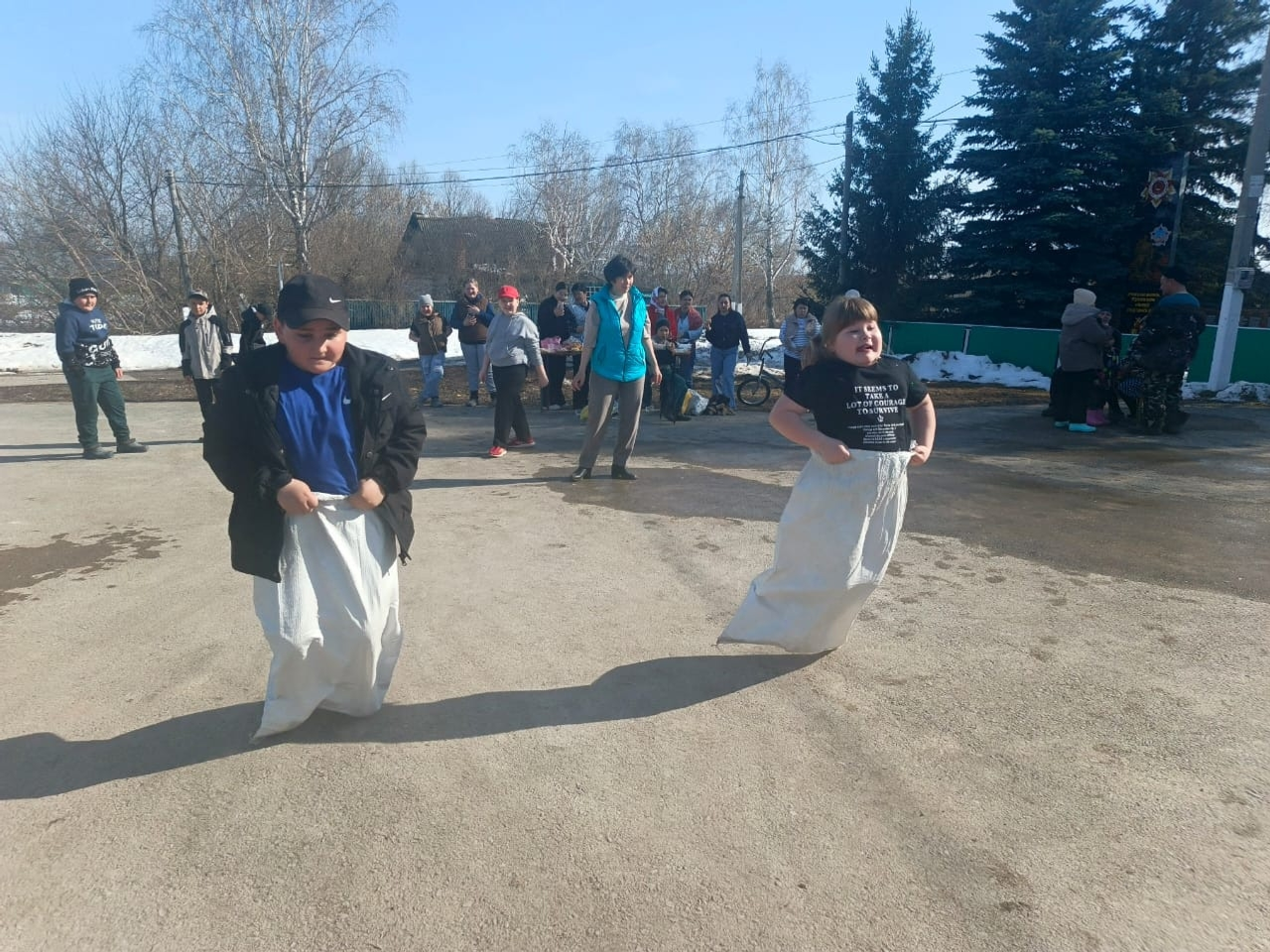 Веселились от души стар и млад