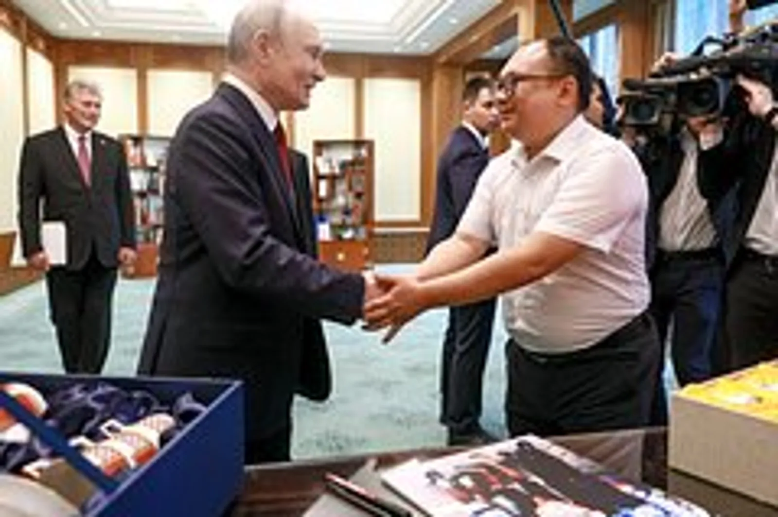 Раскрыт подарок Путина китайскому инженеру