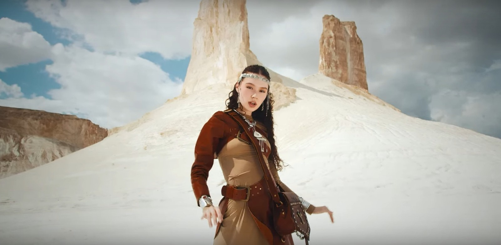 Ждите новый клип группы AY YOLA