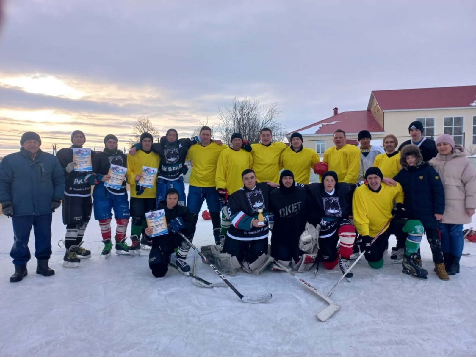 В селе Елбулактамак прошёл хоккейный турнир